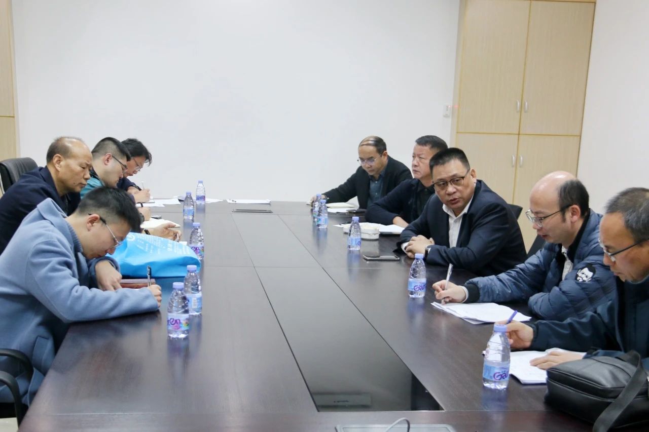 云南省商務廳開發區處副處長何兆營帶隊赴以晴集團紅河科技產業園開展工作調研